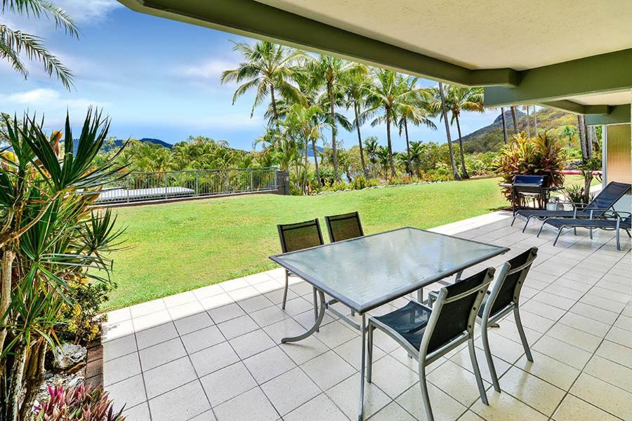 Hibiscus 006 - Hamilton Island