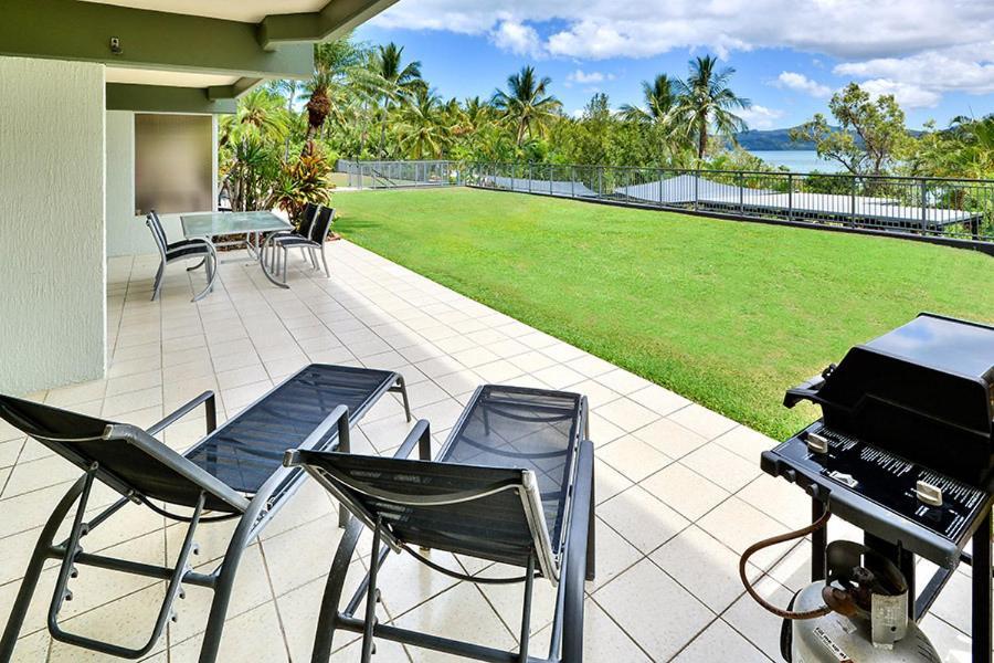 Hibiscus 006 - * Hamilton Island